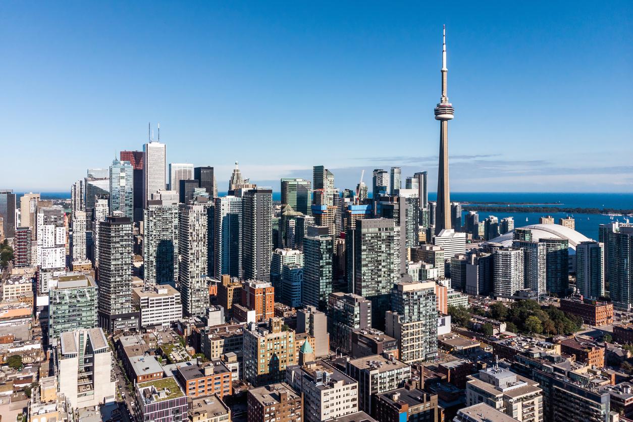 Aerial view of downtown Toronto